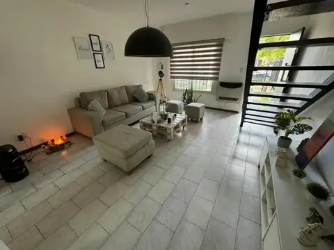 Depto Tipo Casa en Venta de 3 dormitorios