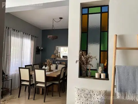 Casa en Venta con 1 cochera