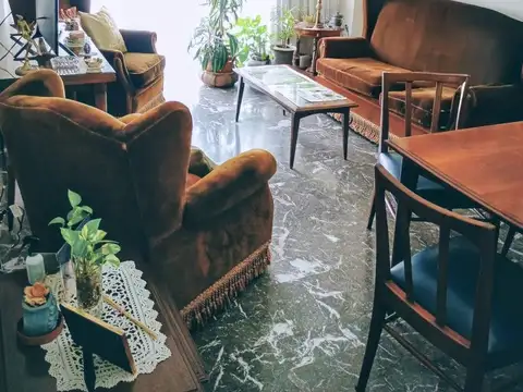 VENTA 4 AMB (COCHERA OPCIONAL)AL FRENTE BALCON EN LINIERS