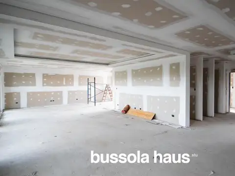 Casa 6 ambientes con 2 baños