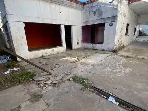 ¡Ideal inversión! Inmueble en zona comercial - Los Polvorines