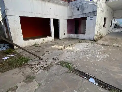 ¡Ideal inversión! Inmueble en zona comercial -Los Polvorines