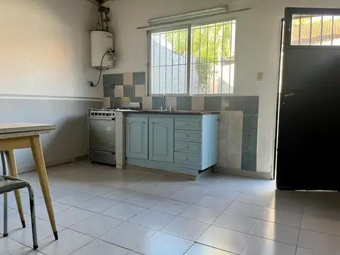 Depto Tipo Casa en Alquiler de 2 ambientes