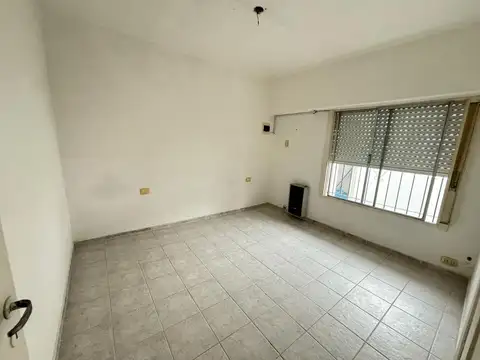 Departamento en Alquiler en Banfield, $ 650.000