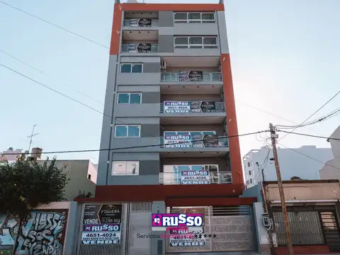 Piso en Venta de 3 y 4 ambientes San JUsto de 1 Dormitorios