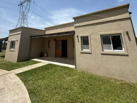 Casa en Venta en Pilar, USD 197.000