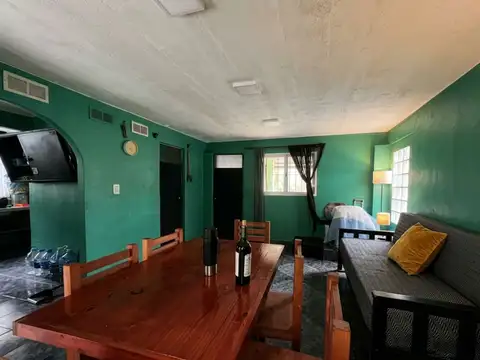Casa 3 ambientes con 2 baños
