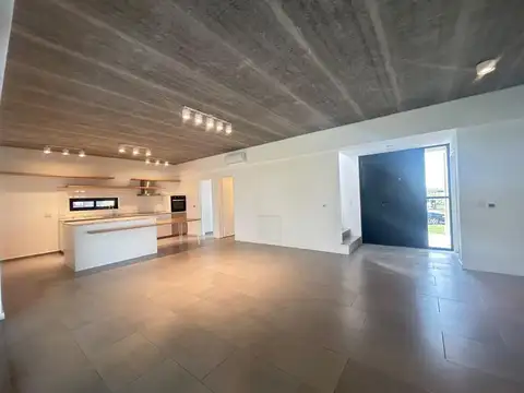 Casa en Alquiler de 3 dormitorios