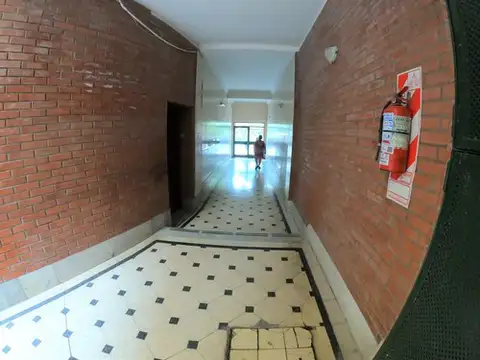 Avenida Almirante Brown 1400, Piso 1