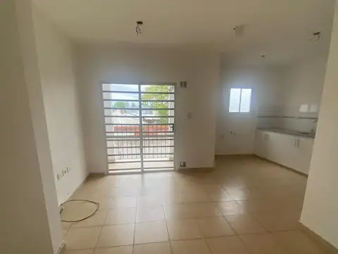 Calle 40 esquina 140 Piso 1