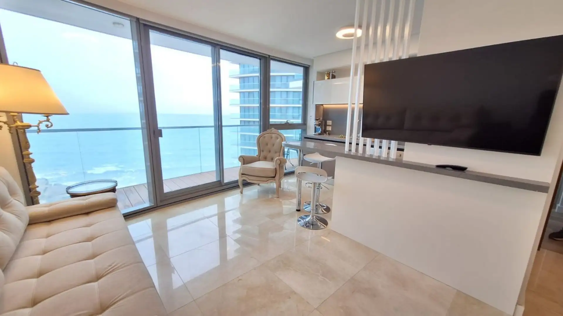 Depto 2 amb, 62m² con cochera doble y vista al mar — Playa Chica