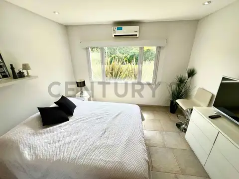 Chazarreta 1100, Piso 0