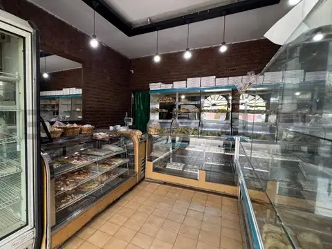 493 entre Belgrano y 23 , Piso 0