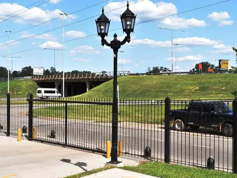 Oficina en Alquiler en Pilar, USD 800