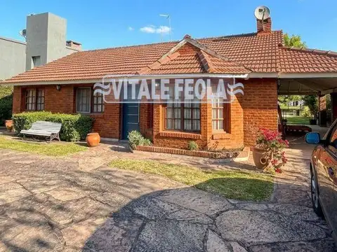 CASA EN VENTA BANCO PROVINCIA DE 4 AMB SECTOR GOLF