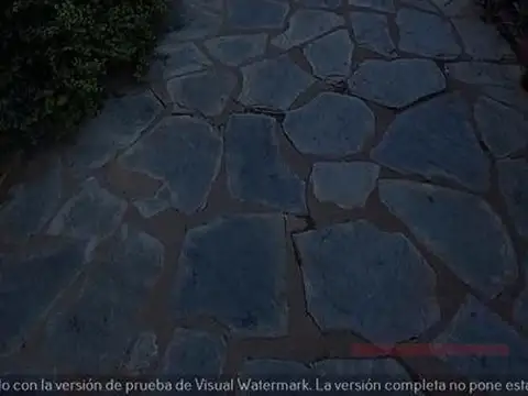 Casa en Venta con 4 cocheras