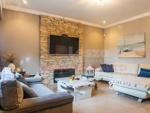 Casa en Venta en Lomas De Zamora, USD 295.000