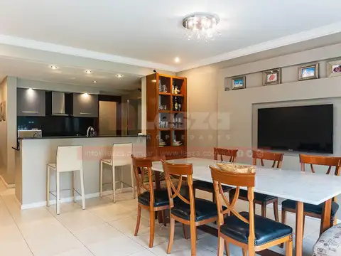 Casa 3 ambientes con 2 baños