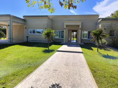 Casa 5 ambientes Fincas de San Vicente Chacras