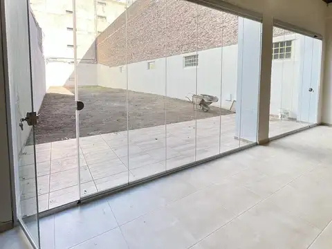 AMPLIO LOCAL EN ALQUILER