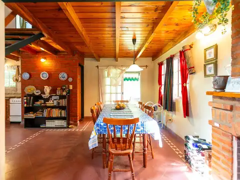 Casa en Venta con 1 cochera