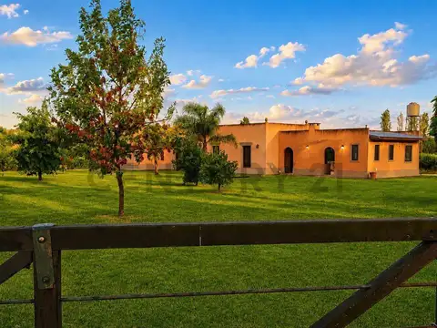 ALQUILER Y/ VENTA - Exclusiva propiedad estilo campo en Barrio Las Vizcachas