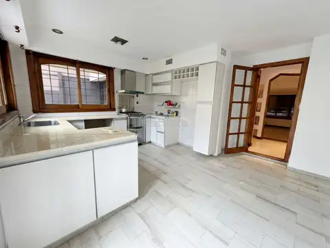 Casa en Alquiler en Ramos Mejía, USD 2.100