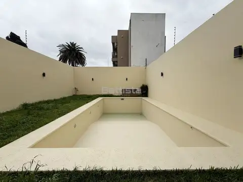 Casa en Alquiler al Oeste