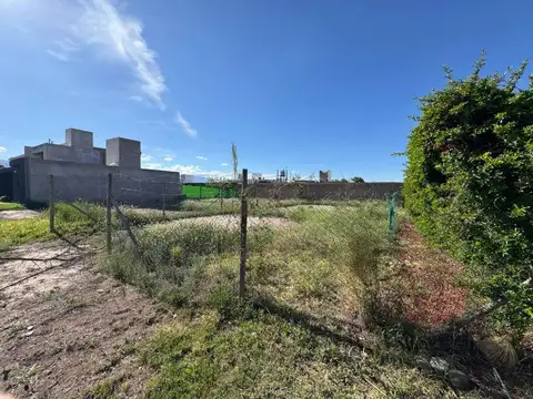 VENTA DE TERRENO BARRIO CERRADO 300M2 MENDOZA