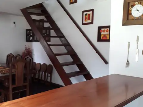 Casa 4 ambientes con 1 baño