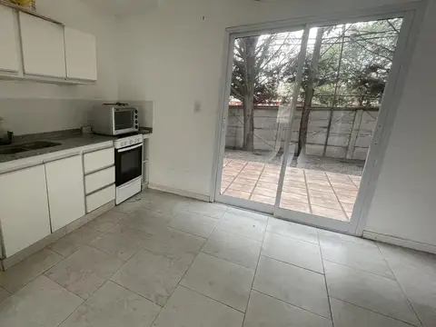 Departamento en Alquiler con 1 cocheras