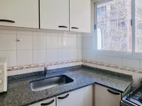 Departamento en Alquiler en Recoleta, $ 680.000