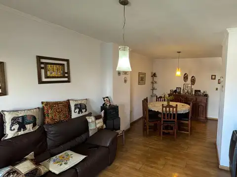 Departamento en Alquiler en Abasto, $ 650.000