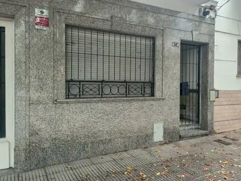 PH 2 amb con patio SIN EXPENSAS en alquiler en Flores