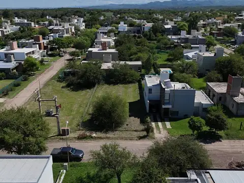 Terreno en Venta en Villa Catalina, USD 39.500