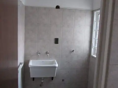 Venta Depto 3 Dorm  90 m  Piso Alto  Luminoso  Av. Colón