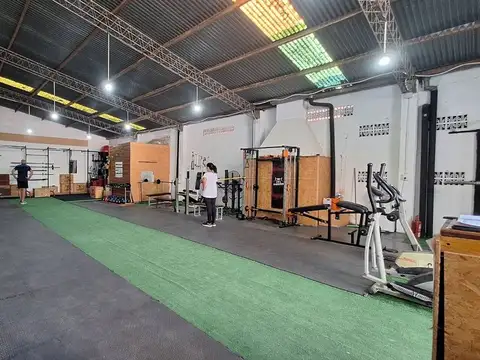 SE VENDE GALPON SOBRE CALLE ITURRASPE