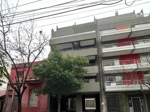 Venta Departamento Valle 100 Caballito 2 Ambientes 49 m² Cochera