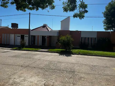 VENTA/CASA/CONSULTORIOS/STA CLARA DE SAGUIER