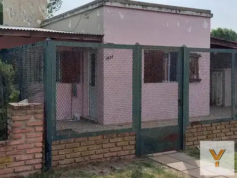 Casa en venta - 2 Dormitorios 1 Baño - Chascomús