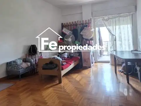 R Falcon 3900, Piso 5