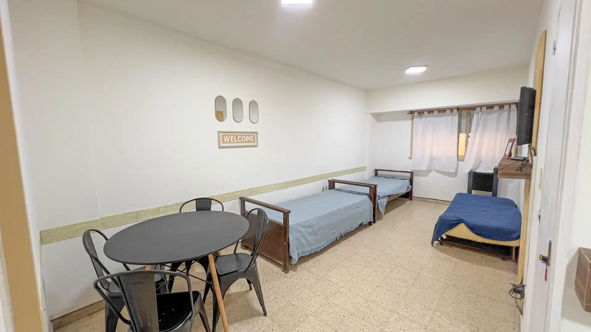 Depto monoambiente 26m² en Centro con cocina separada y baño completo