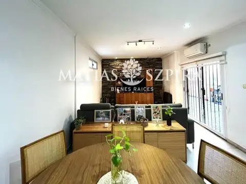 Depto Tipo Casa en Venta con 2 cocheras