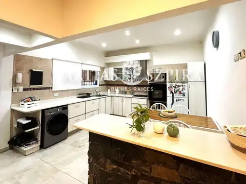 Depto Tipo Casa 6 ambientes con 3 baños