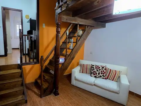 Depto Tipo Casa en Venta 71 años