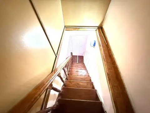 Depto Tipo Casa en Alquiler en Valentin Alsina, $ 550.000