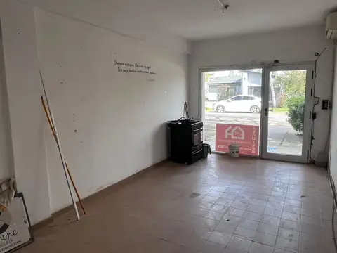 Oficina en Los Troncos