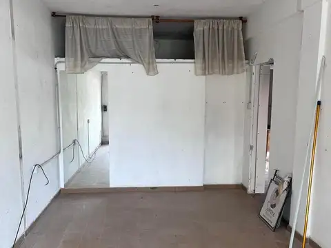 Oficina 2 ambientes con 1 baño