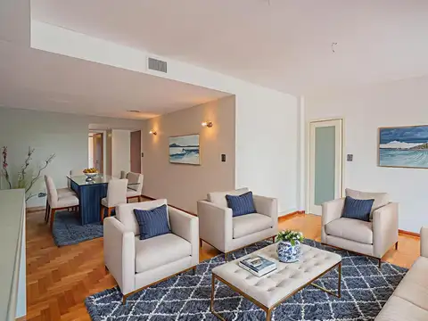 Piso de 4 ambientes remodelado - con dos cocheras fijas y cubiertas