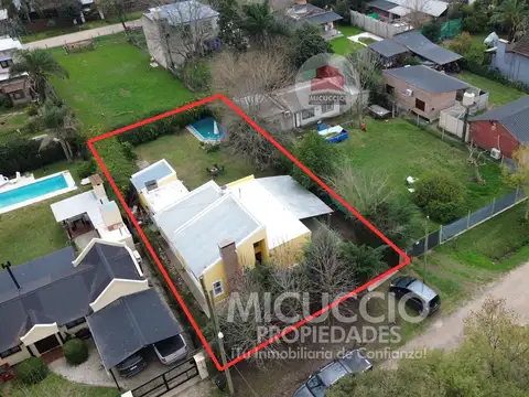 Casaquinta en alquiler | Manuel de Falla N°2656 entre Manny y Bach | Barrio El Cazador